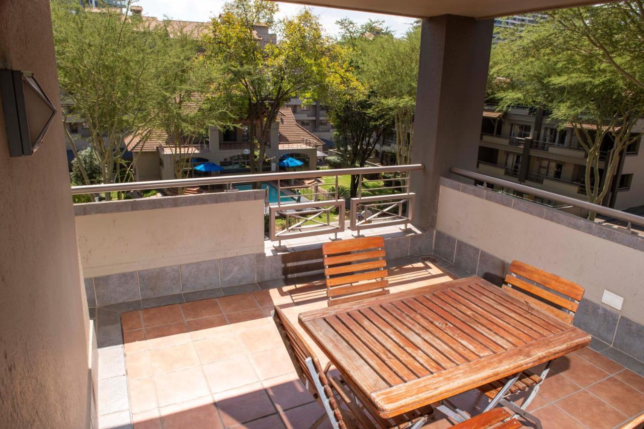 Grayston Exec Apartments Johannesburgo Exterior foto